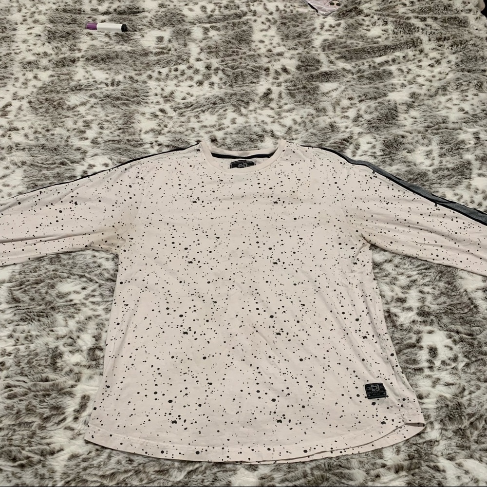 - Distortion long sleeve size large